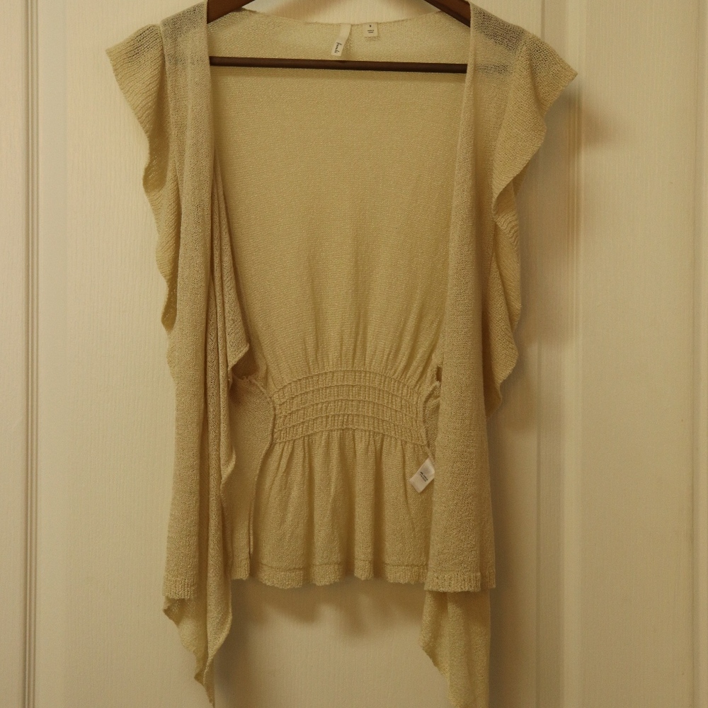 light gold crocheted Frenchi open sweater, ruffles